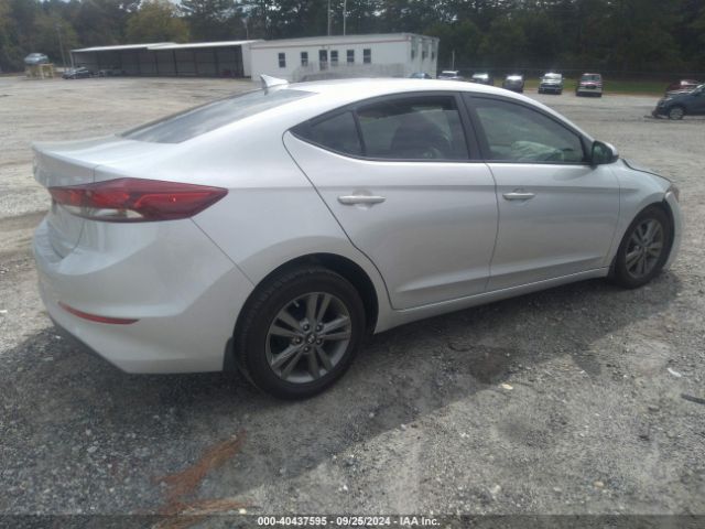 Photo 3 VIN: 5NPD84LF6HH192976 - HYUNDAI ELANTRA 