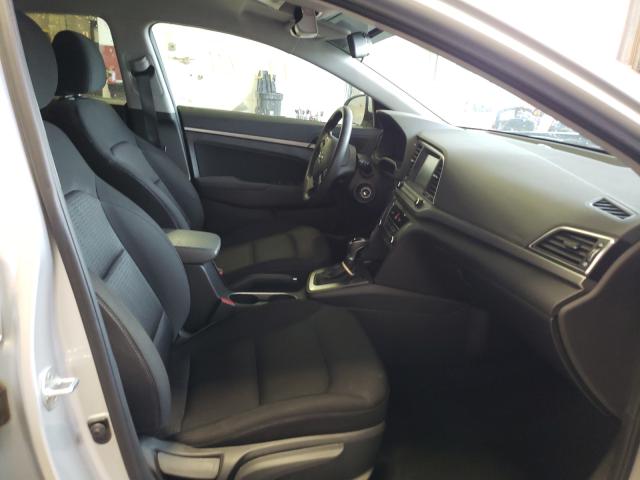 Photo 4 VIN: 5NPD84LF6JH214691 - HYUNDAI ELANTRA SE 