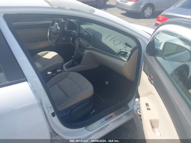 Photo 4 VIN: 5NPD84LF6JH228011 - HYUNDAI ELANTRA 