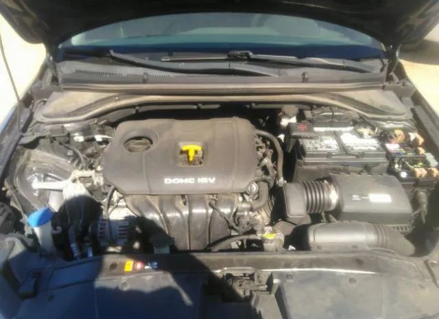 Photo 9 VIN: 5NPD84LF6JH228087 - HYUNDAI ELANTRA 