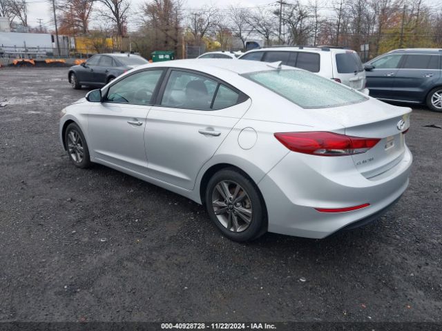 Photo 2 VIN: 5NPD84LF6JH232222 - HYUNDAI ELANTRA 