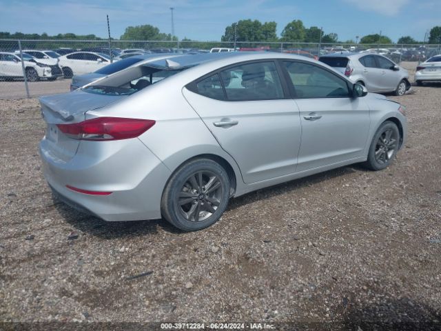 Photo 3 VIN: 5NPD84LF6JH234214 - HYUNDAI ELANTRA 