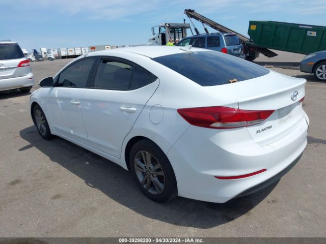 Photo 2 VIN: 5NPD84LF6JH234729 - HYUNDAI ELANTRA 