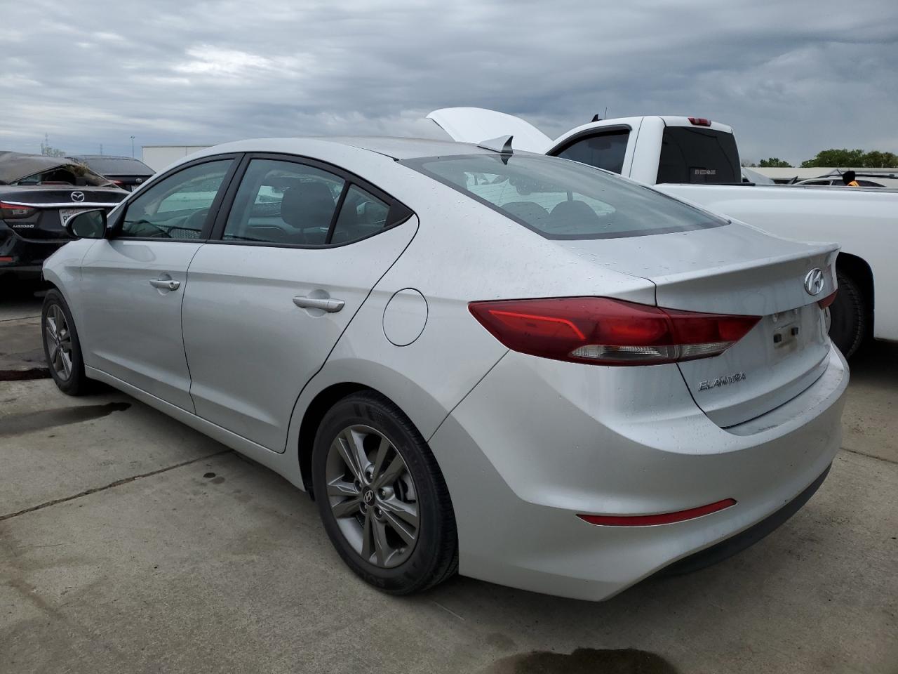 Photo 1 VIN: 5NPD84LF6JH254110 - HYUNDAI ELANTRA 