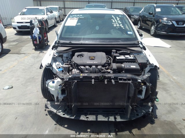 Photo 5 VIN: 5NPD84LF6JH275121 - HYUNDAI ELANTRA 