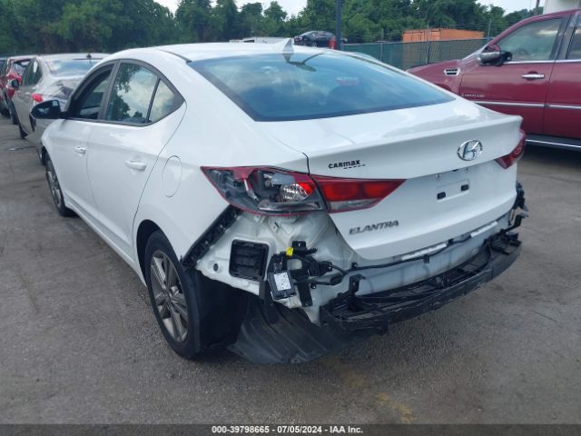 Photo 2 VIN: 5NPD84LF6JH301930 - HYUNDAI ELANTRA 