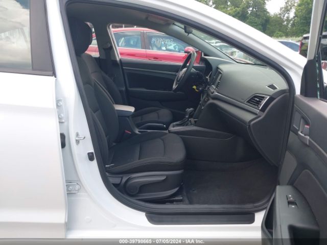 Photo 4 VIN: 5NPD84LF6JH301930 - HYUNDAI ELANTRA 