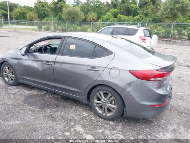 Photo 2 VIN: 5NPD84LF6JH305637 - HYUNDAI ELANTRA 