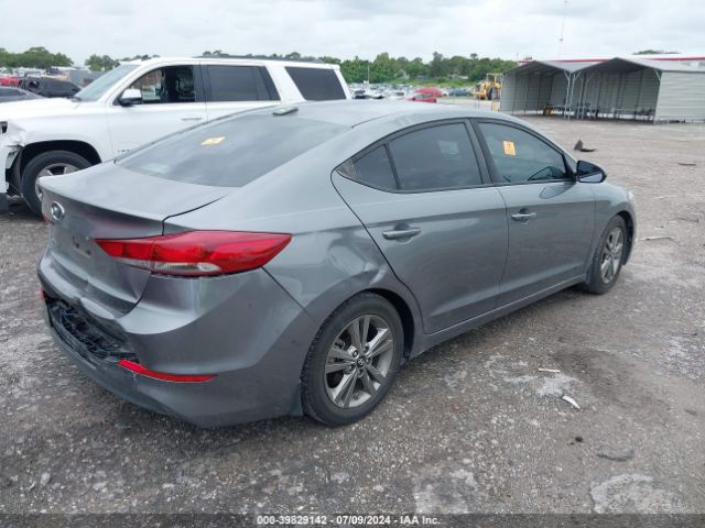 Photo 3 VIN: 5NPD84LF6JH305637 - HYUNDAI ELANTRA 