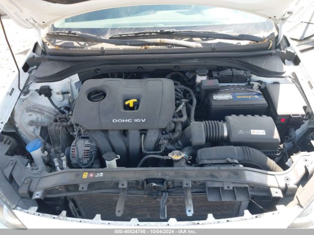 Photo 9 VIN: 5NPD84LF6JH311910 - HYUNDAI ELANTRA 