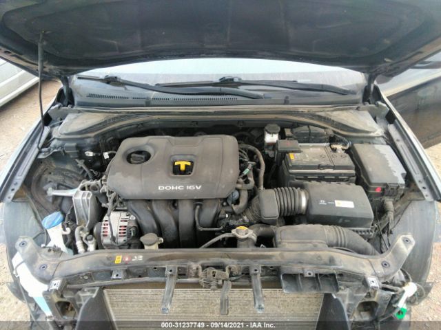 Photo 9 VIN: 5NPD84LF6JH317819 - HYUNDAI ELANTRA 