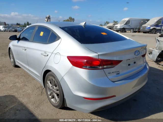 Photo 2 VIN: 5NPD84LF6JH323409 - HYUNDAI ELANTRA 