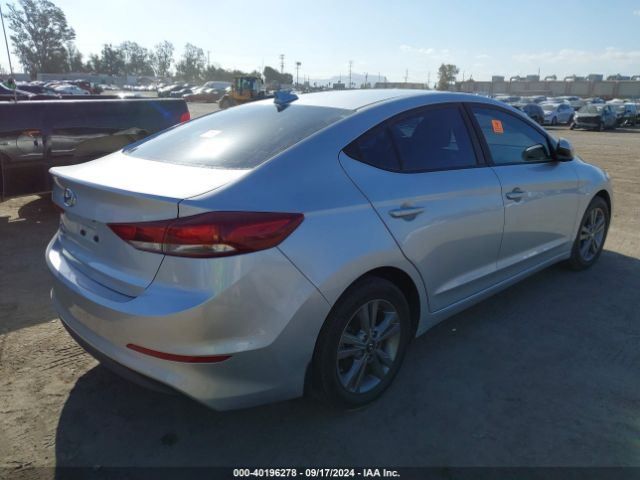 Photo 3 VIN: 5NPD84LF6JH323409 - HYUNDAI ELANTRA 