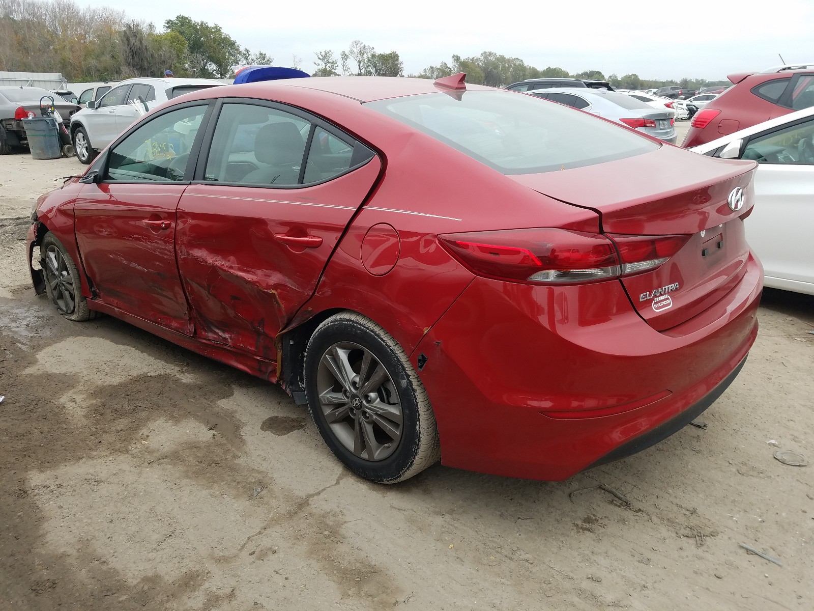 Photo 2 VIN: 5NPD84LF6JH333258 - HYUNDAI ELANTRA SE 