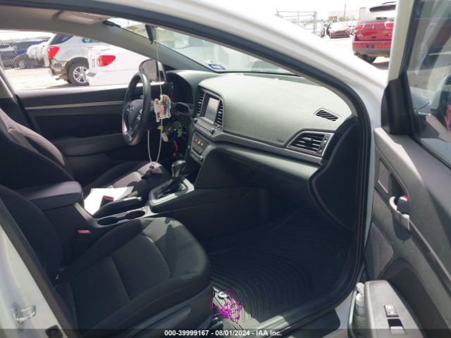 Photo 4 VIN: 5NPD84LF6JH342588 - HYUNDAI ELANTRA 