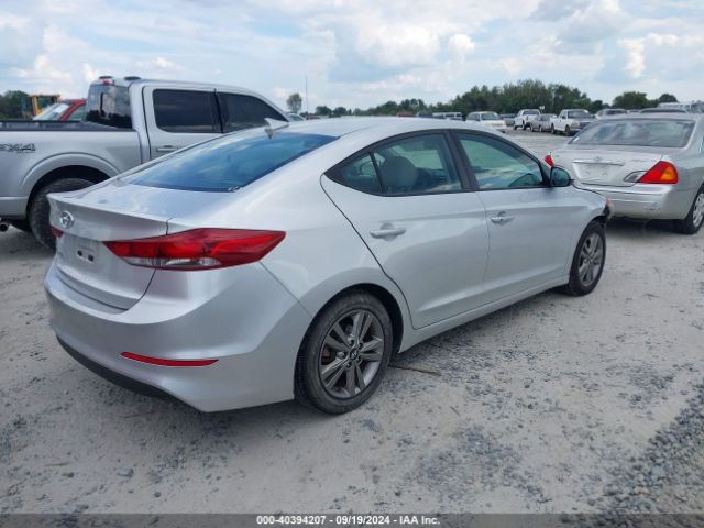 Photo 3 VIN: 5NPD84LF6JH351386 - HYUNDAI ELANTRA 