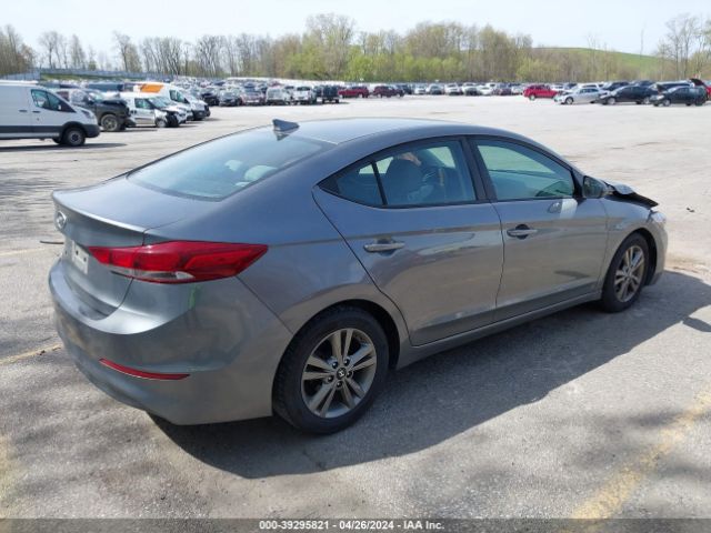 Photo 3 VIN: 5NPD84LF6JH353364 - HYUNDAI ELANTRA 