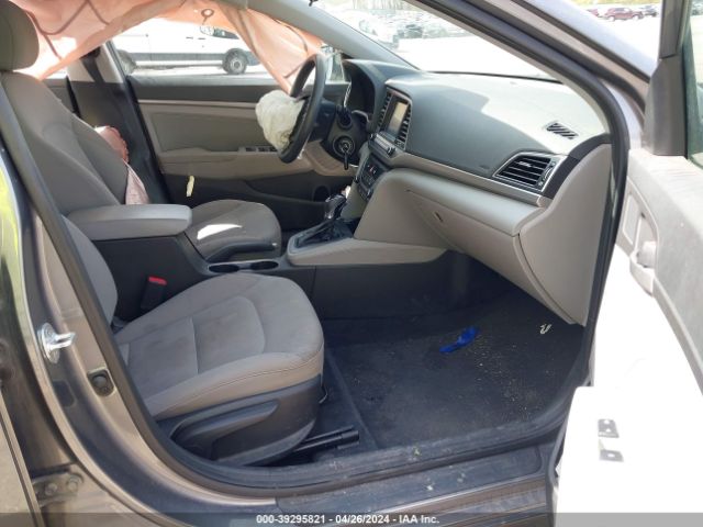 Photo 4 VIN: 5NPD84LF6JH353364 - HYUNDAI ELANTRA 