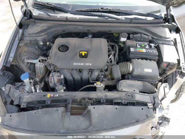 Photo 9 VIN: 5NPD84LF6JH353364 - HYUNDAI ELANTRA 