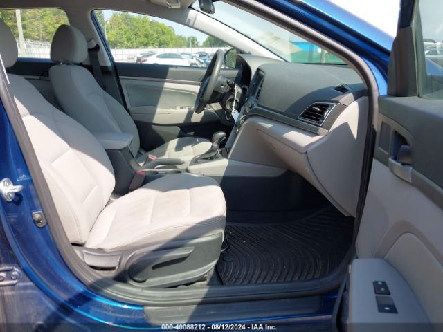 Photo 4 VIN: 5NPD84LF6JH360508 - HYUNDAI ELANTRA 