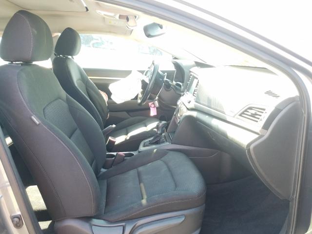 Photo 4 VIN: 5NPD84LF6JH363912 - HYUNDAI ELANTRA SE 