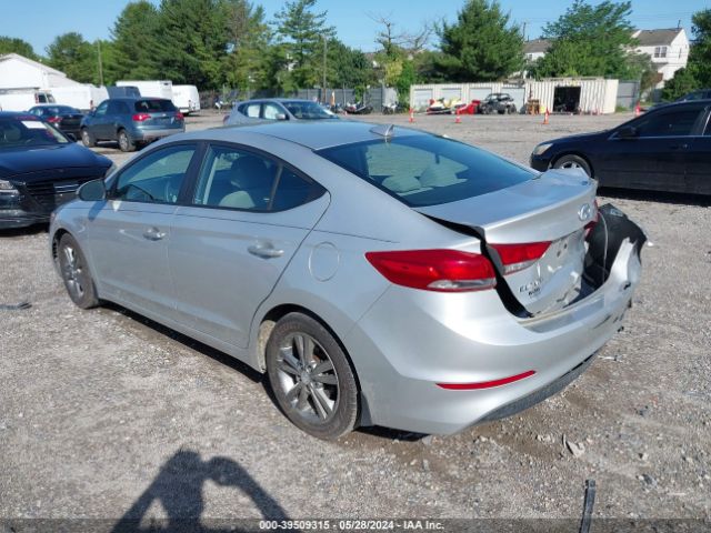 Photo 2 VIN: 5NPD84LF6JH372691 - HYUNDAI ELANTRA 