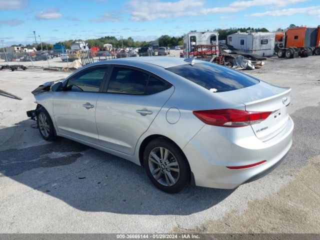 Photo 2 VIN: 5NPD84LF6JH380130 - HYUNDAI ELANTRA 