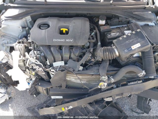 Photo 9 VIN: 5NPD84LF6JH380130 - HYUNDAI ELANTRA 