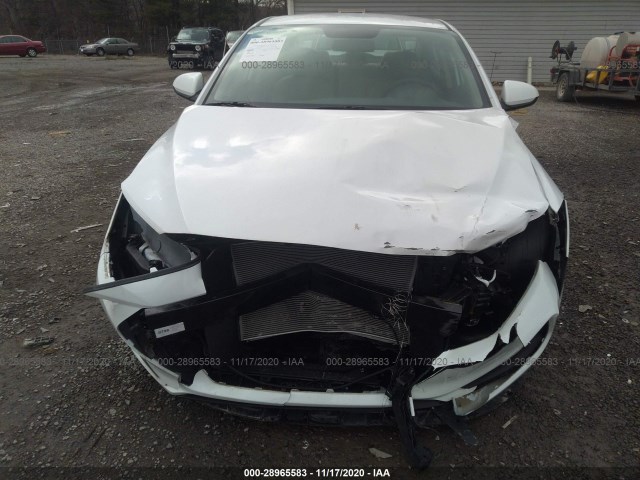 Photo 5 VIN: 5NPD84LF6JH382797 - HYUNDAI ELANTRA 