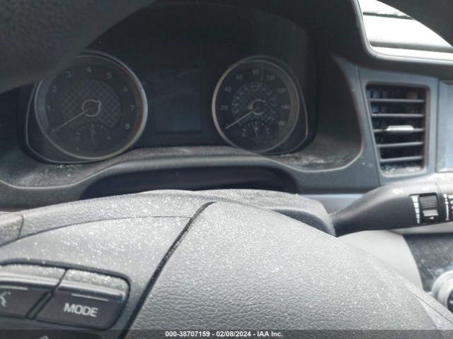 Photo 6 VIN: 5NPD84LF6KH404444 - HYUNDAI ELANTRA 