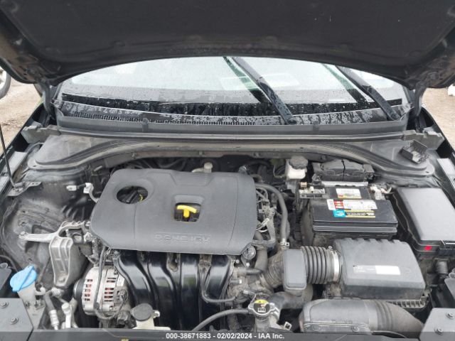 Photo 9 VIN: 5NPD84LF6KH406338 - HYUNDAI ELANTRA 