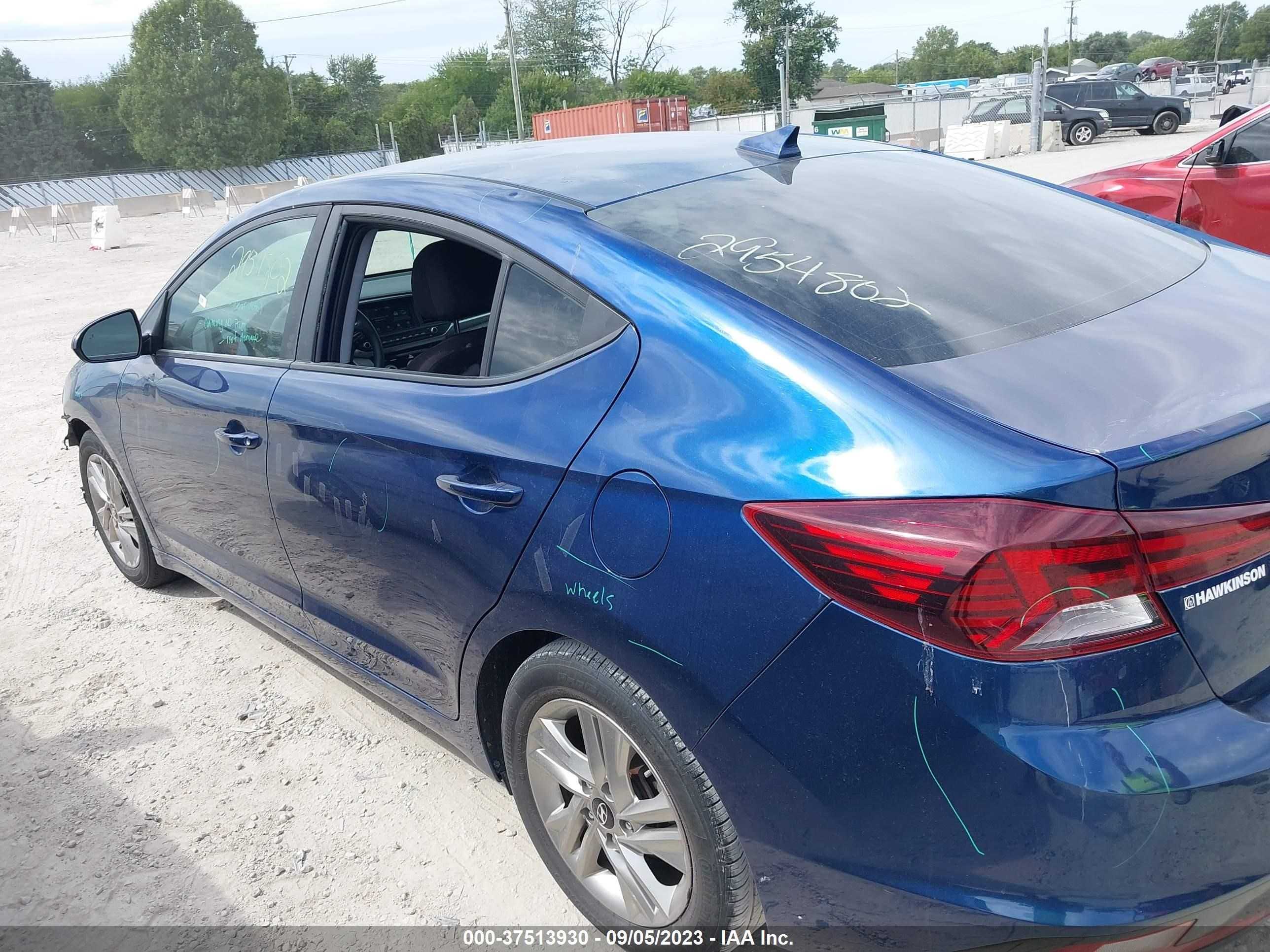 Photo 13 VIN: 5NPD84LF6KH408641 - HYUNDAI ELANTRA 