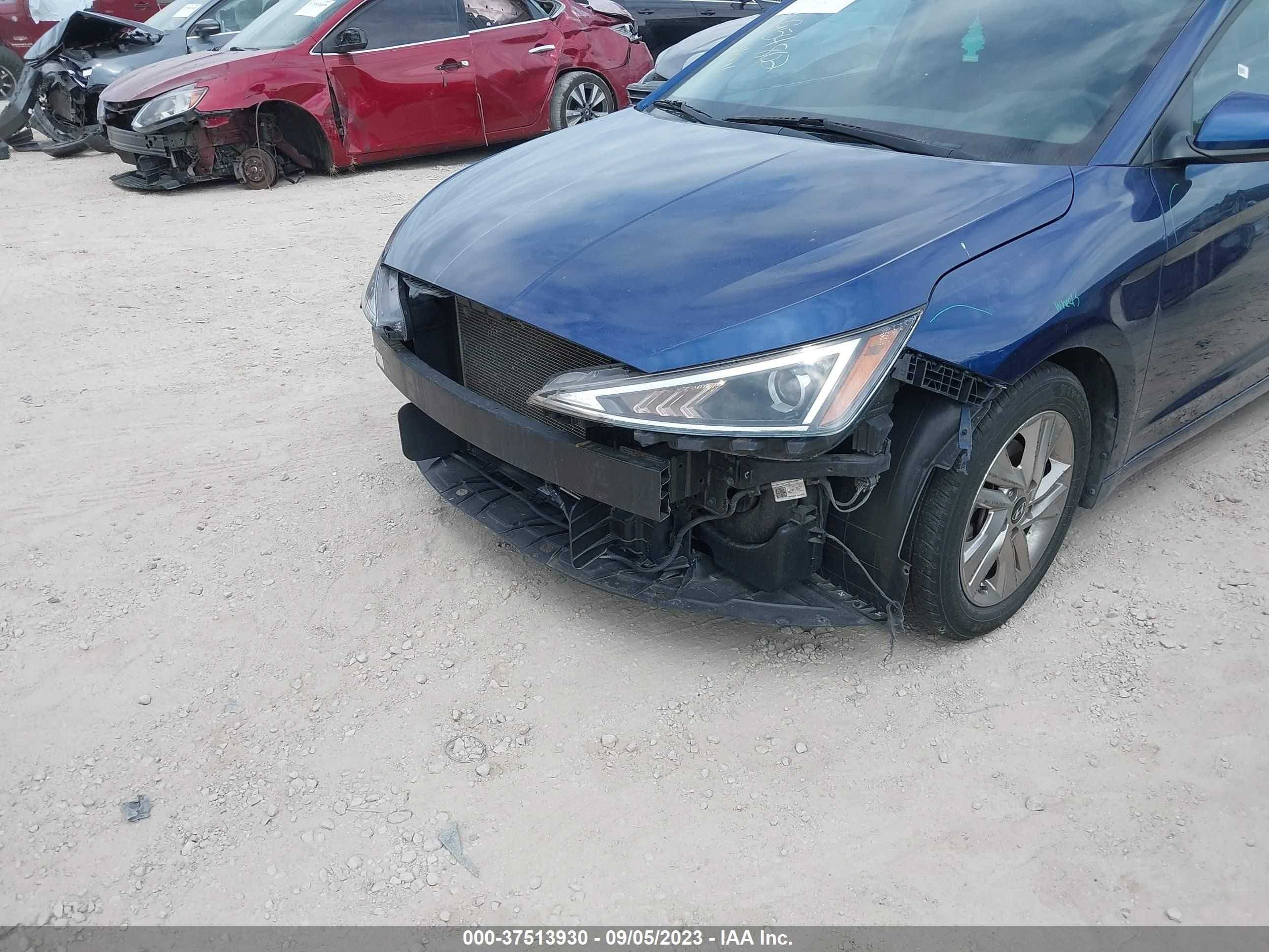 Photo 5 VIN: 5NPD84LF6KH408641 - HYUNDAI ELANTRA 