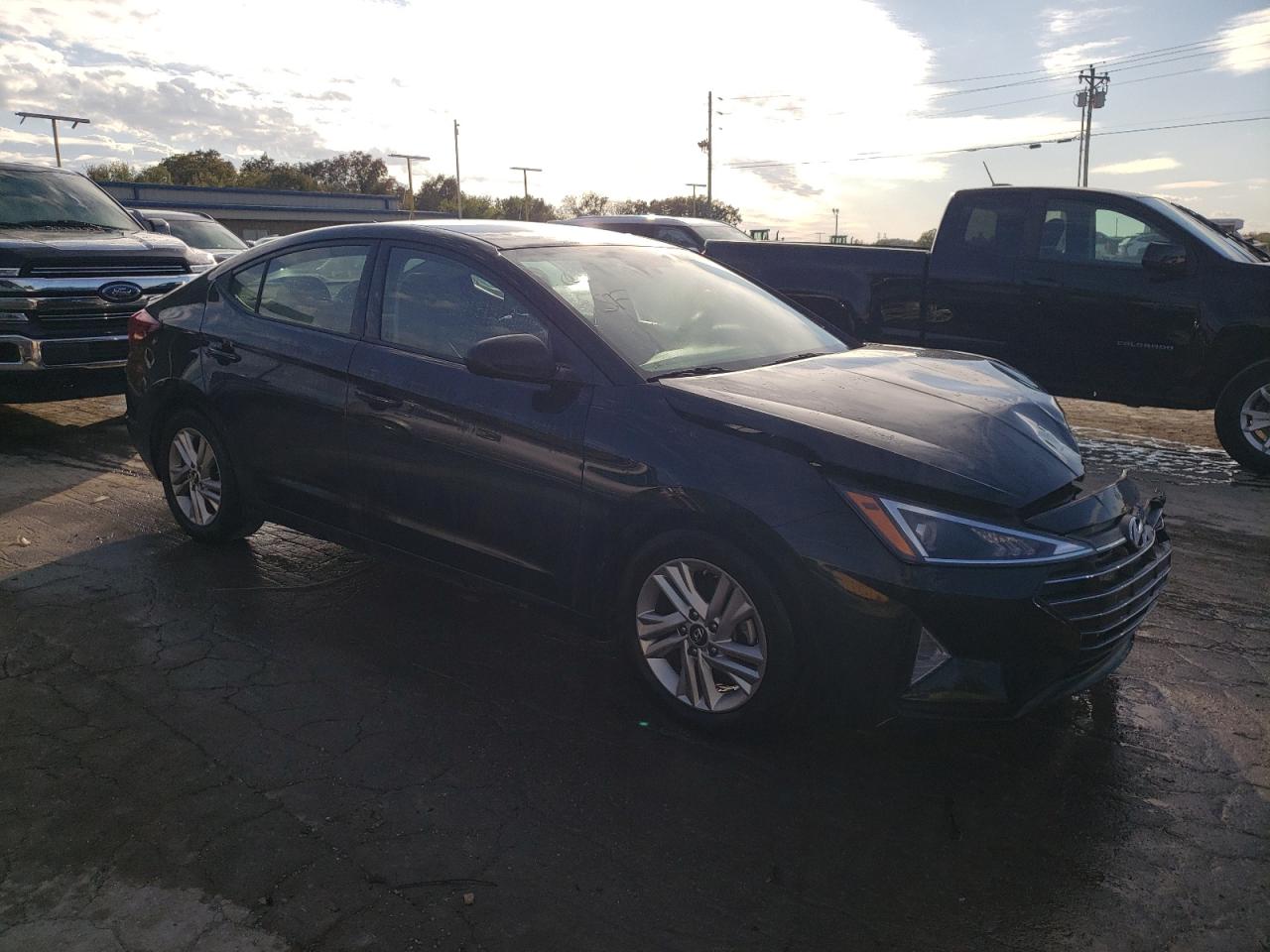 Photo 3 VIN: 5NPD84LF6KH412737 - HYUNDAI ELANTRA 