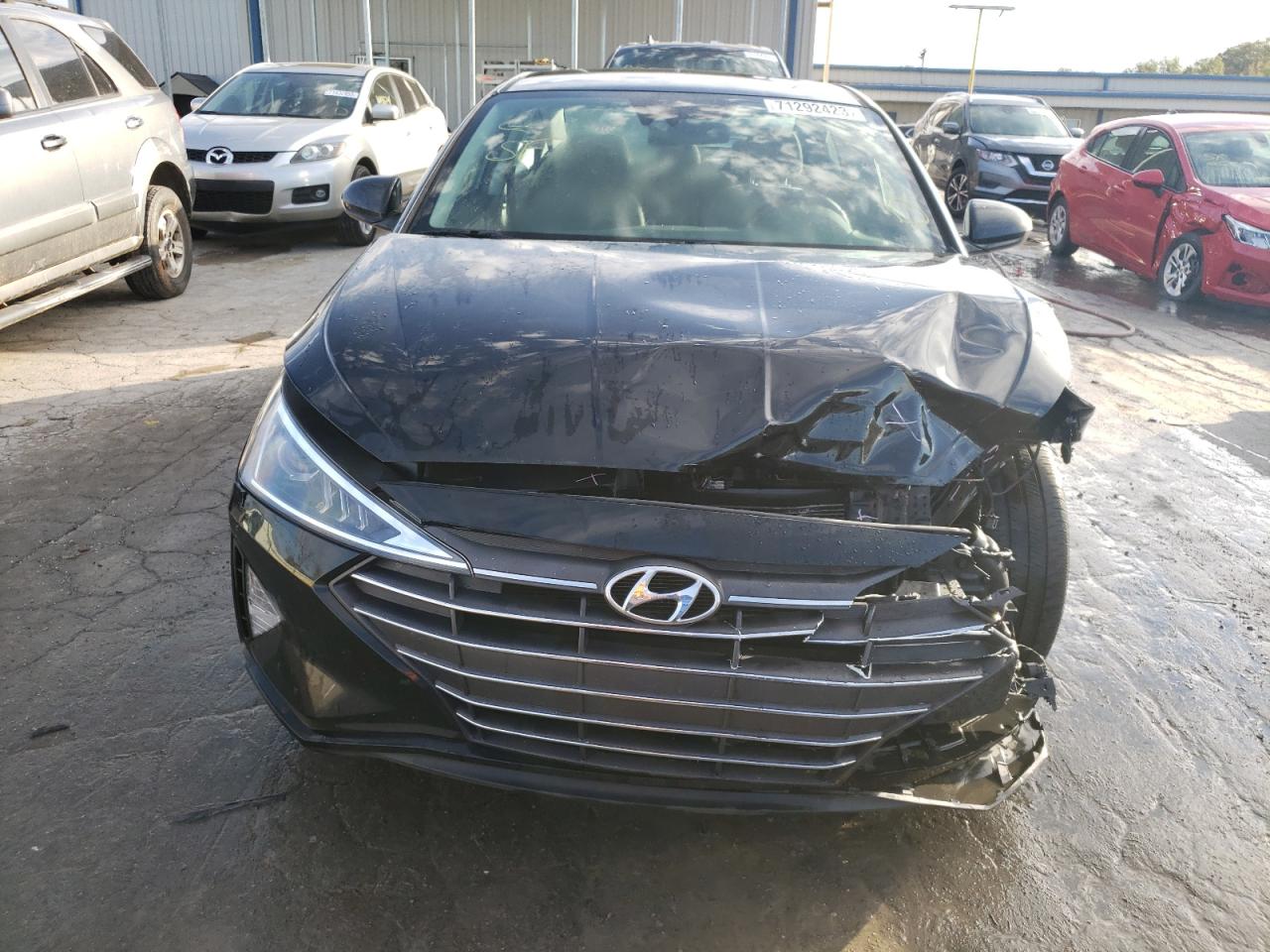 Photo 4 VIN: 5NPD84LF6KH412737 - HYUNDAI ELANTRA 