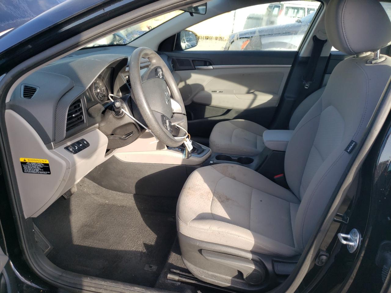 Photo 6 VIN: 5NPD84LF6KH412737 - HYUNDAI ELANTRA 