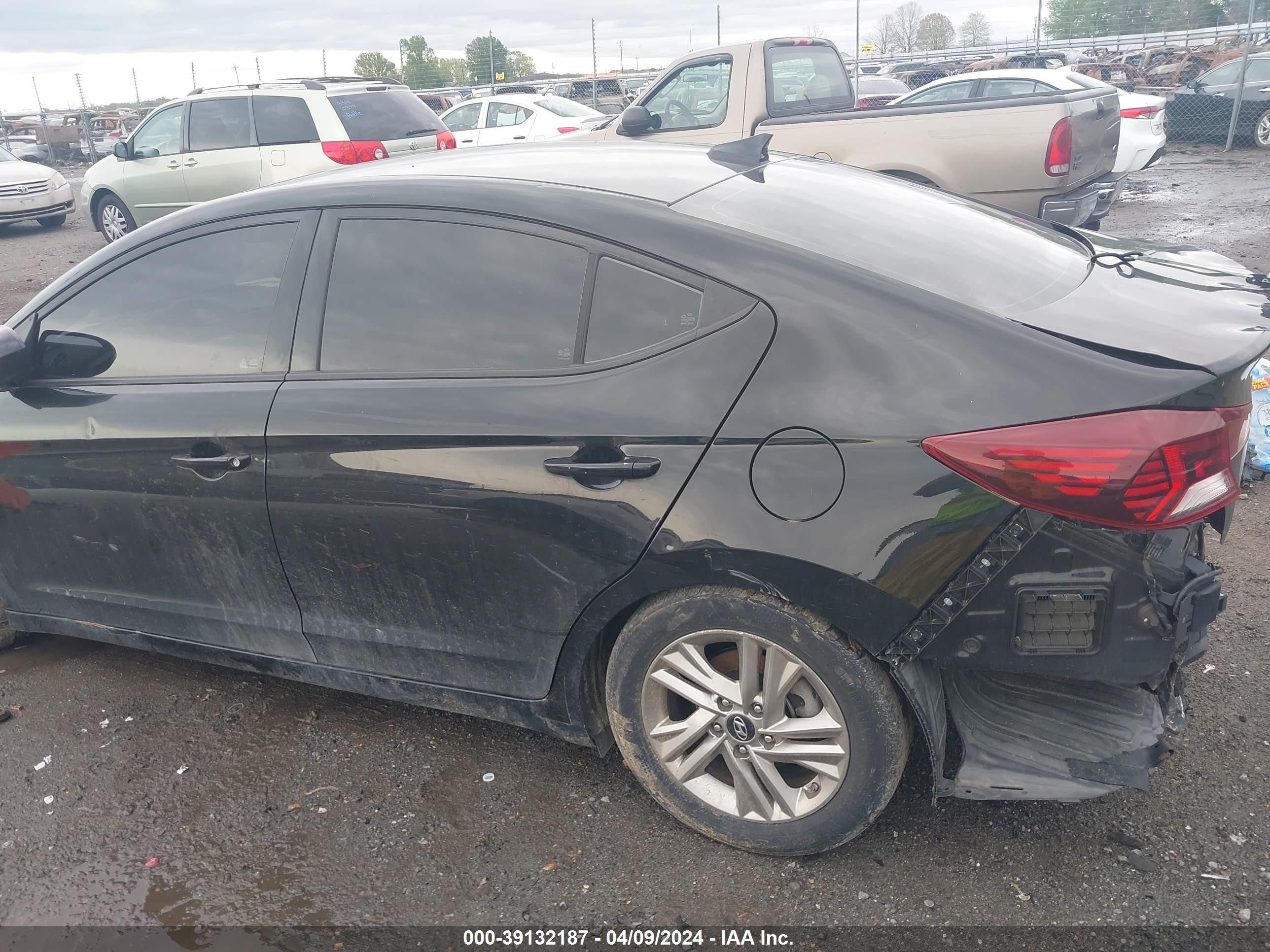 Photo 20 VIN: 5NPD84LF6KH430669 - HYUNDAI ELANTRA 