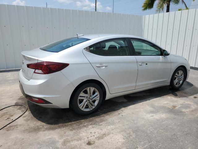 Photo 2 VIN: 5NPD84LF6KH431899 - HYUNDAI ELANTRA SE 