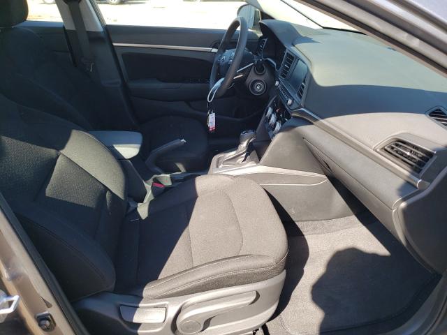 Photo 4 VIN: 5NPD84LF6KH433197 - HYUNDAI ELANTRA SE 