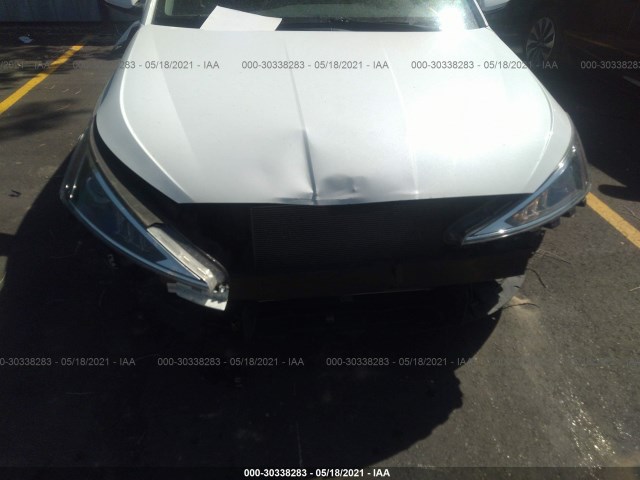 Photo 5 VIN: 5NPD84LF6KH447195 - HYUNDAI ELANTRA 