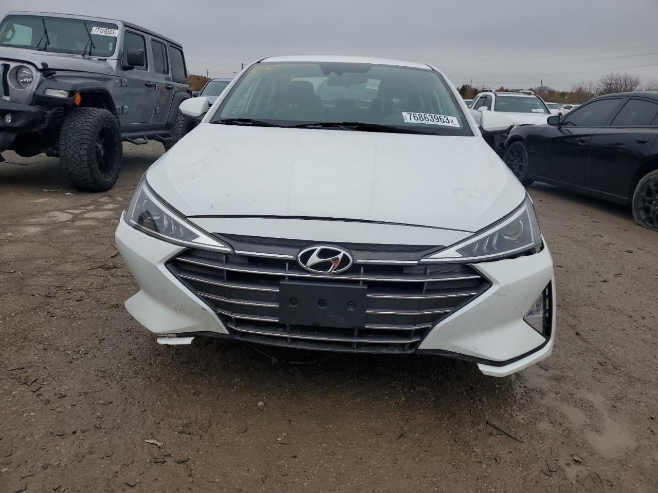 Photo 4 VIN: 5NPD84LF6KH469911 - HYUNDAI ELANTRA 