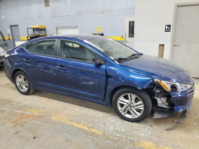 Photo 3 VIN: 5NPD84LF6KH471142 - HYUNDAI ELANTRA SE 