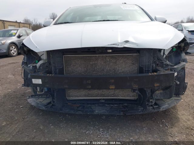 Photo 5 VIN: 5NPD84LF6KH472288 - HYUNDAI ELANTRA 