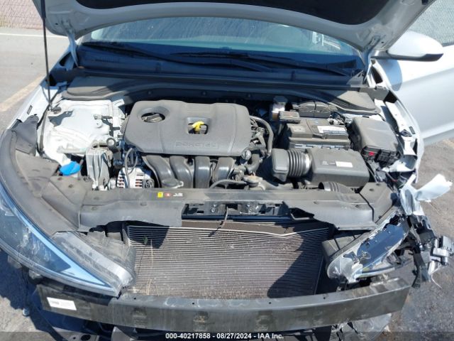 Photo 9 VIN: 5NPD84LF6KH474042 - HYUNDAI ELANTRA 