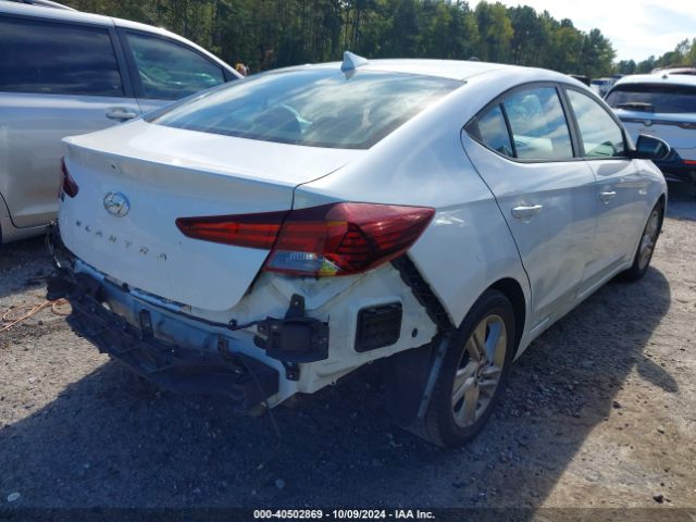 Photo 3 VIN: 5NPD84LF6KH474929 - HYUNDAI ELANTRA 