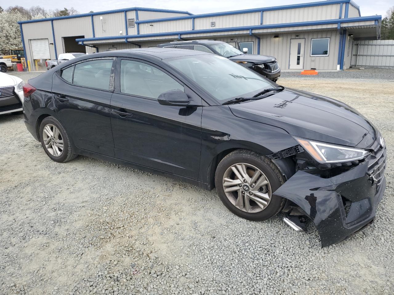 Photo 3 VIN: 5NPD84LF6KH481069 - HYUNDAI ELANTRA 