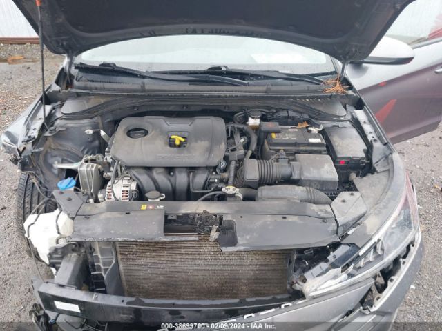 Photo 9 VIN: 5NPD84LF6LH520261 - HYUNDAI ELANTRA 