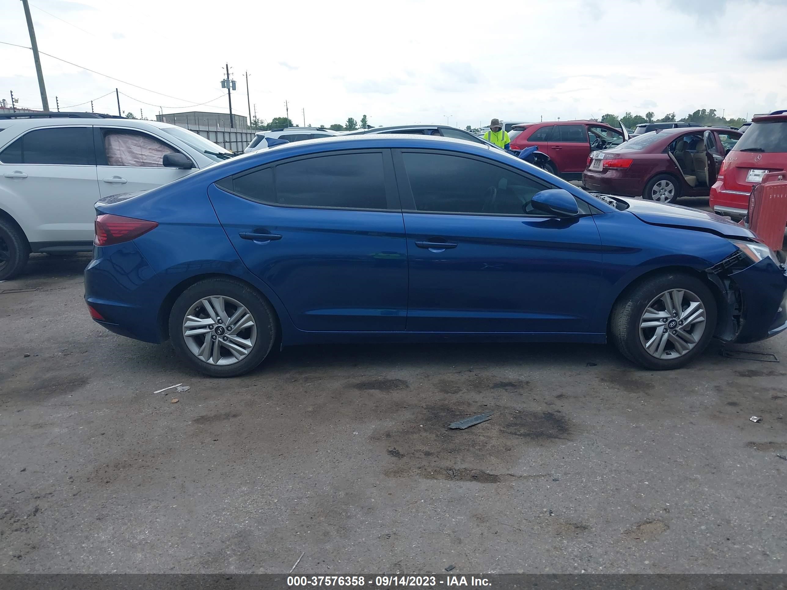 Photo 12 VIN: 5NPD84LF6LH539411 - HYUNDAI ELANTRA 