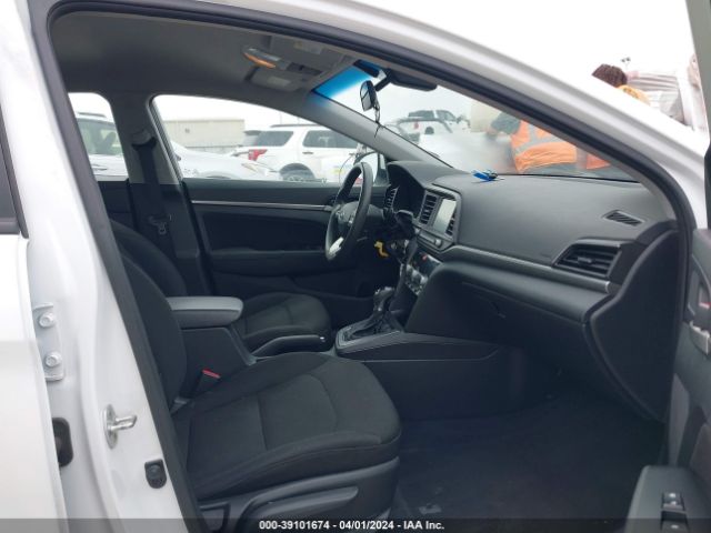 Photo 4 VIN: 5NPD84LF6LH574997 - HYUNDAI ELANTRA 