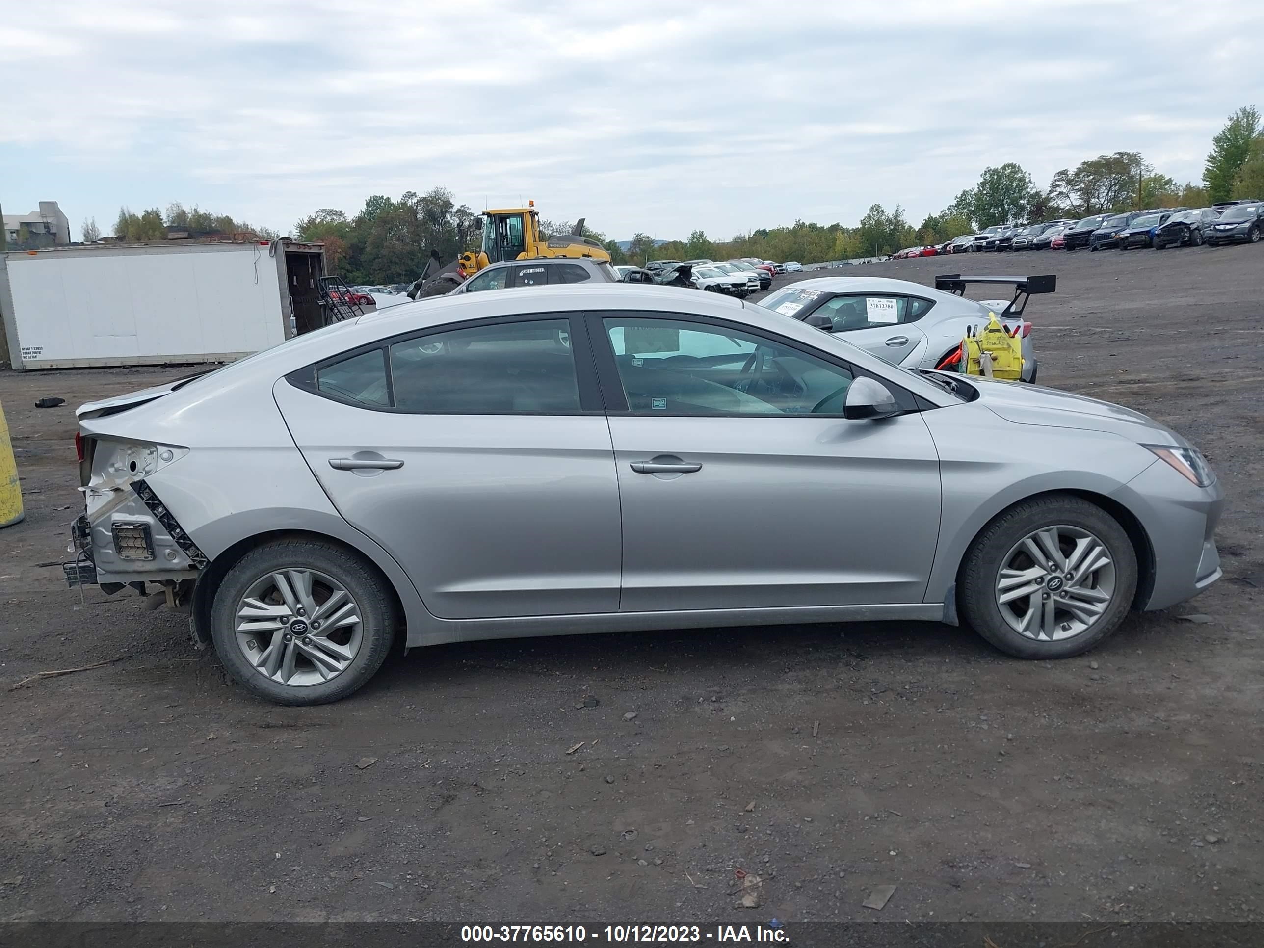 Photo 12 VIN: 5NPD84LF6LH592352 - HYUNDAI ELANTRA 